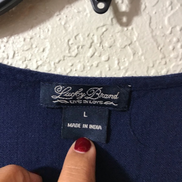 Lucky Brand Embroidered Smocked Botton SZ L - Picture 8 of 8